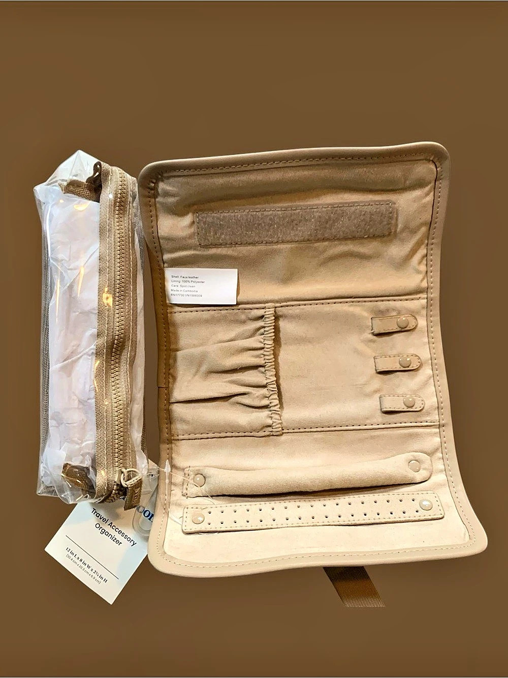 Brightroom Travel Rolled Soft Side Organizer in tan/beige NWT
